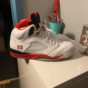 Jordan 5 shoes